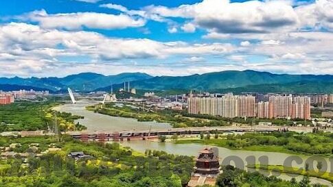 极速一区 极速二区 国产-极速一区与极速二区，国产内容的独特魅力与探索